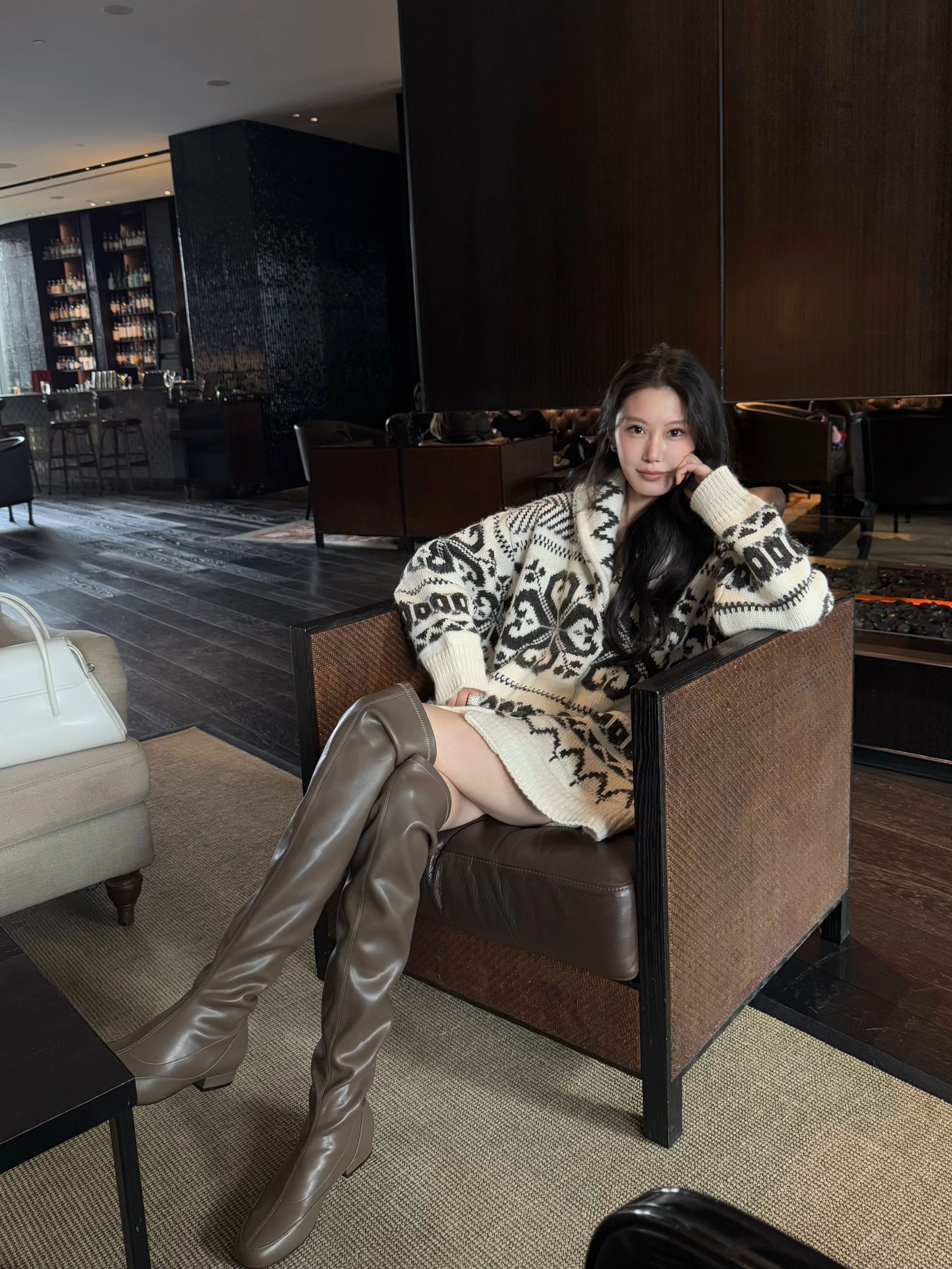 毛纺 基础袖 满印&循环 细针 提花-绞花  - VALI鞋履AI设计主图