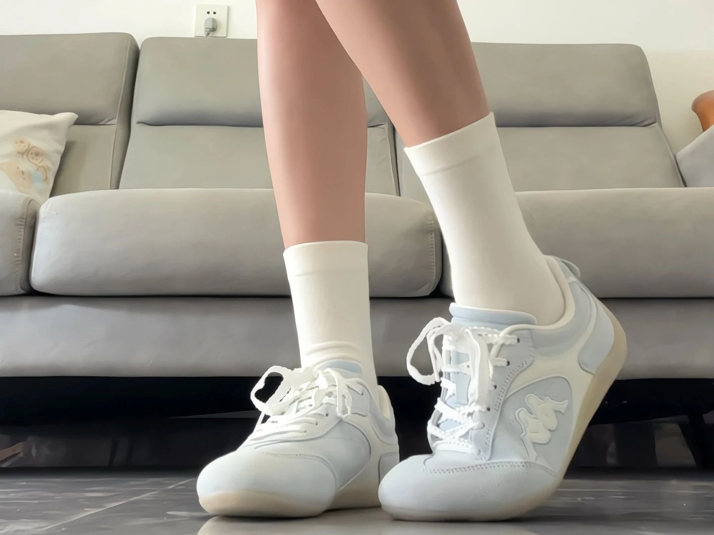 低帮 系带 皮革  - VALI鞋履AI设计主图