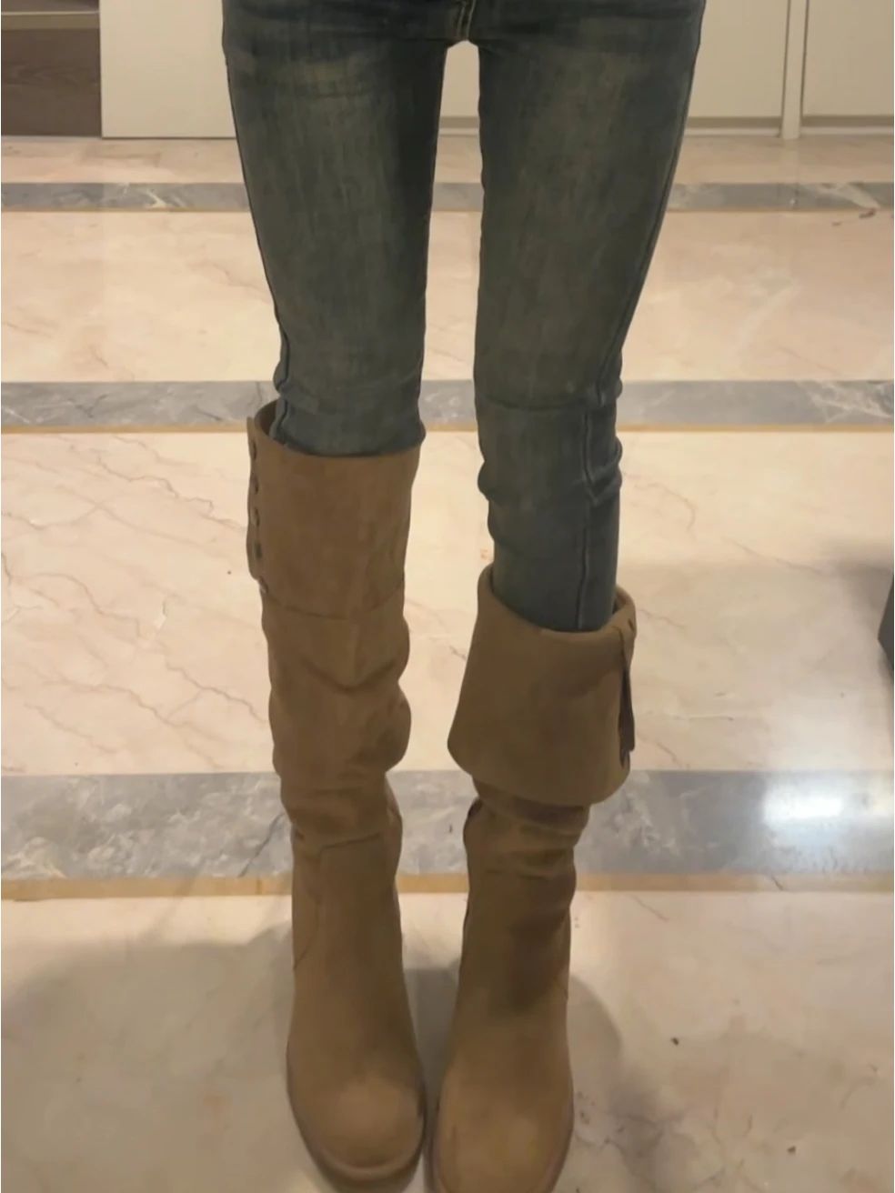 尖头 皮革  - VALI鞋履AI设计主图