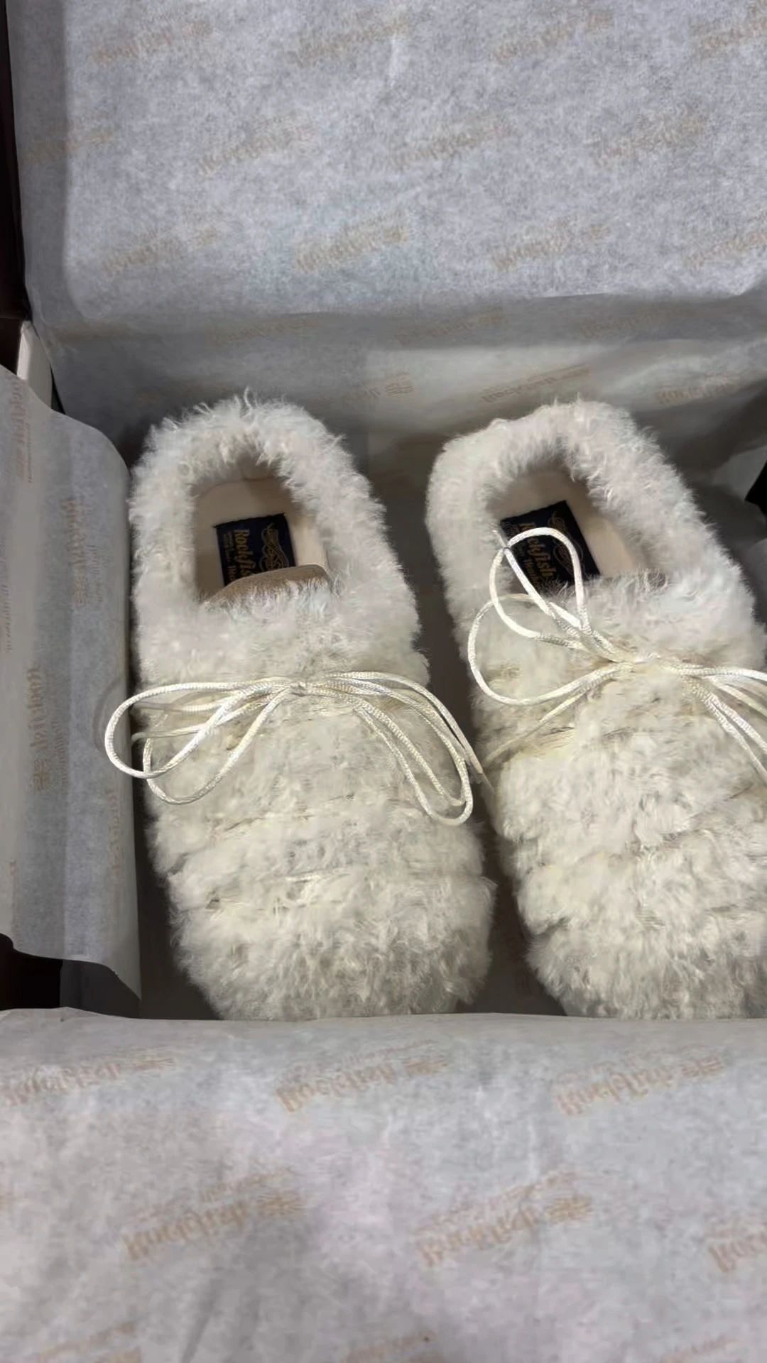 一脚蹬 绒毛/绒面  - VALI鞋履AI设计主图