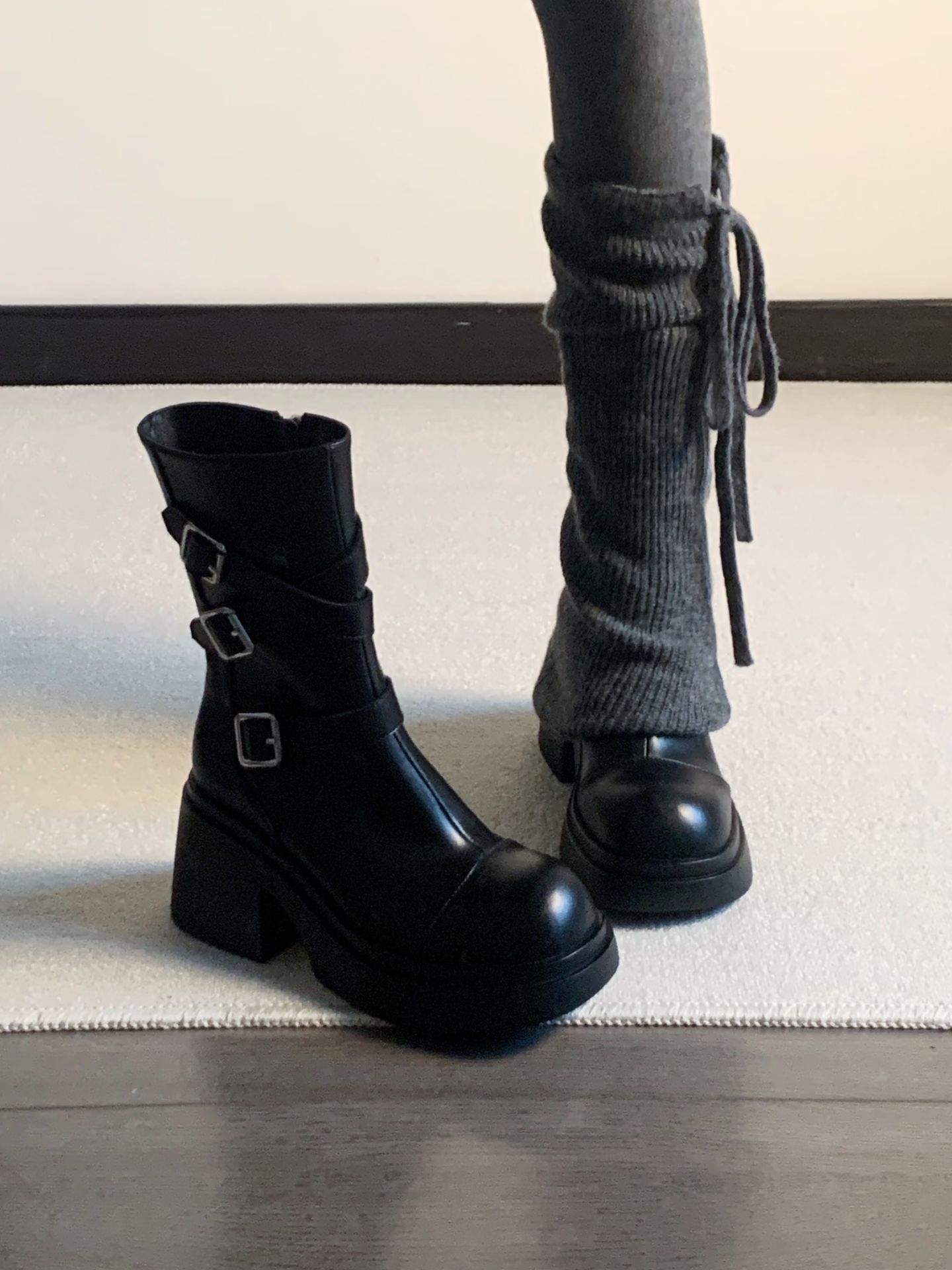 燕尾服 圆头 皮革 拉链  - VALI鞋履AI设计主图