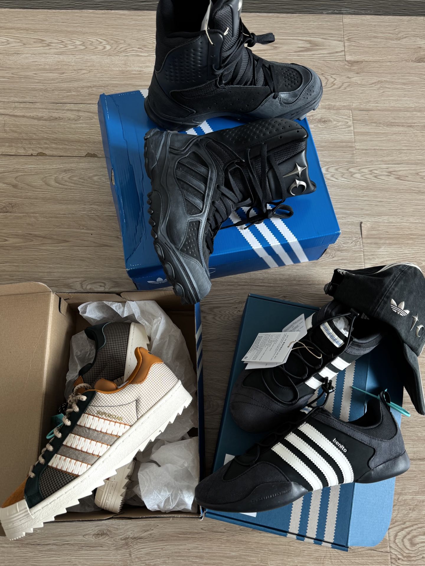 深洞 雪白 咖啡褐色 高帮 皮革  - VALI鞋履AI设计主图