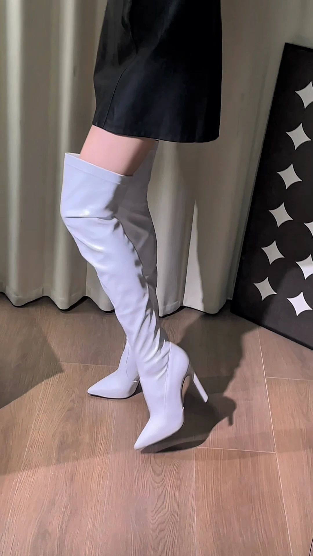 高跟 粗跟 蕾丝丁香 薰衣草田 石南花紫 尖头 皮革  - VALI鞋履AI设计主图