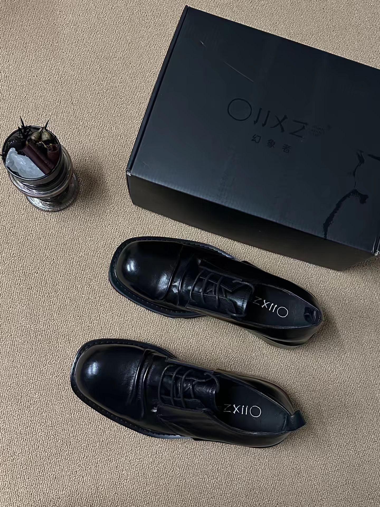 燕尾服 墨黑色 圆头 系带 皮革  - VALI鞋履AI设计主图