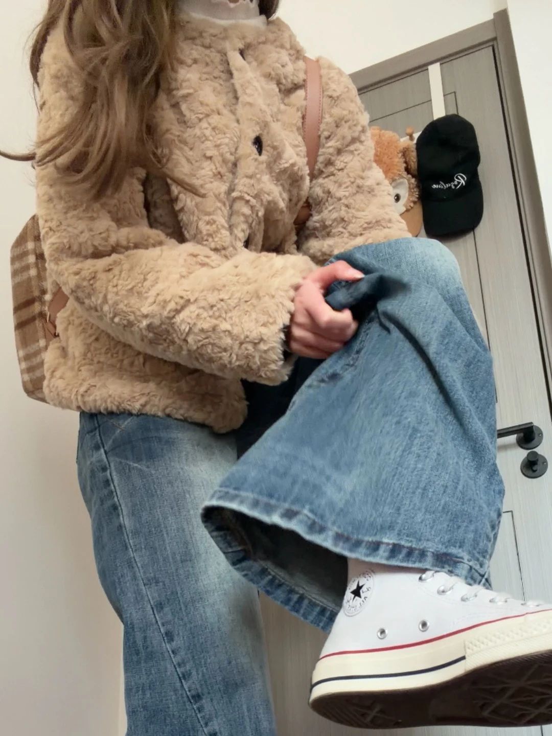 牛仔面料 洗水 春湖 无底洞 印度蓝 韩系休闲 休闲  - VALI鞋履AI设计主图