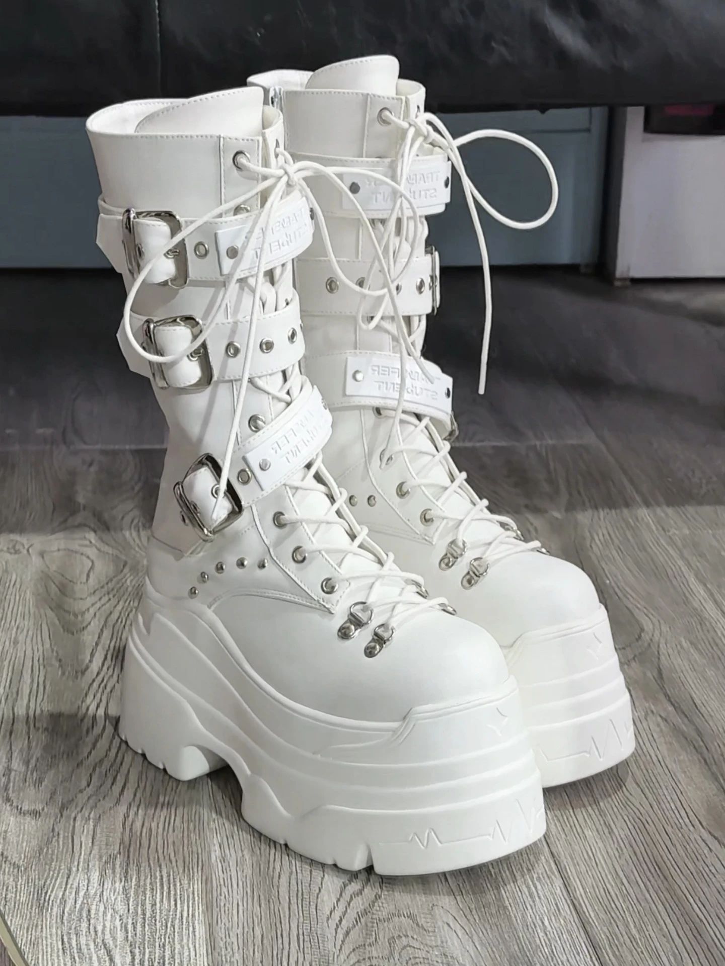 坡跟 幽灵灰 香槟白 蓝晕色 圆头 系带 皮革  - VALI鞋履AI设计主图