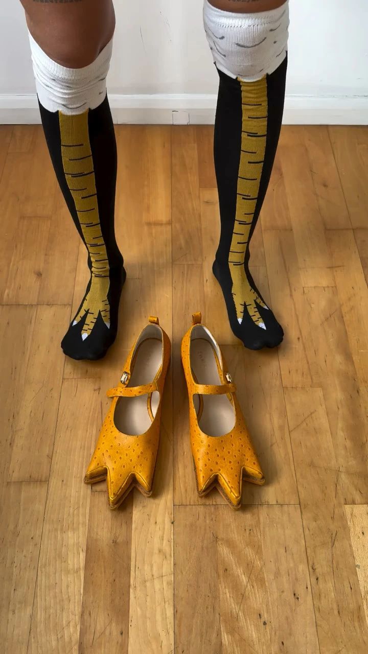 陨石色 橄榄酱色 僧袍色 尖头 皮革  - VALI鞋履AI设计主图