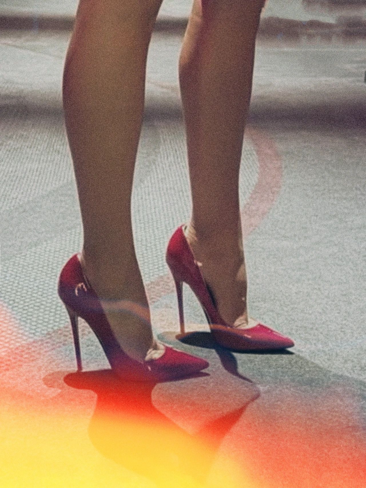 高跟 细跟 重紫色 杜鹃花色 深红紫色 尖头 低帮 一脚蹬 浅口鞋  - VALI鞋履AI设计主图