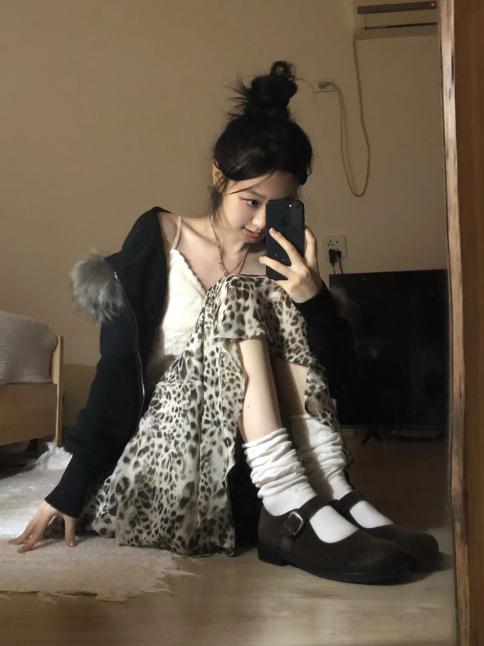 呢绒 H型 颈线领 满印&循环 豹纹 印花 陨石色 鹪鹩色 婴儿爽身粉 