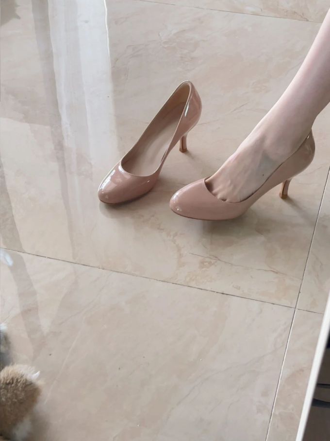 中跟 细跟 无叶树 暗棕灰 深灰褐色 圆头 低帮 一脚蹬 浅口鞋 皮革 