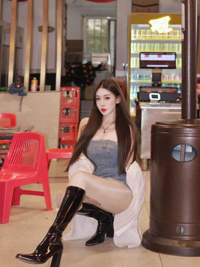 棉麻 粉色壁虎 淡粉花瓣 云灰色 