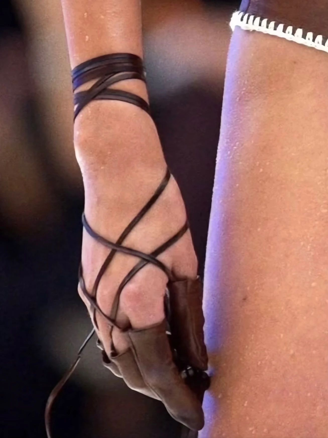 苦巧克力色 浅粉褐色 巧克力软糖 尖头 皮革  - VALI鞋履AI设计主图