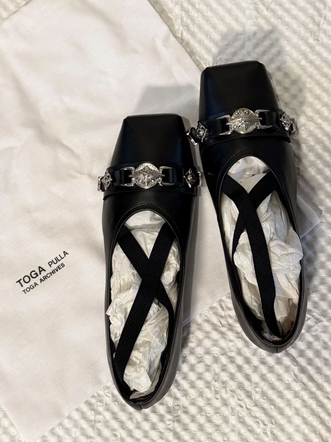 燕尾服 鹪鹩色 月光灰 圆头 袢扣 中口鞋 网纱 