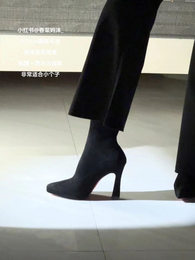 高跟 细跟 无烟煤色 烧焦灰 灰鲸 皮革 