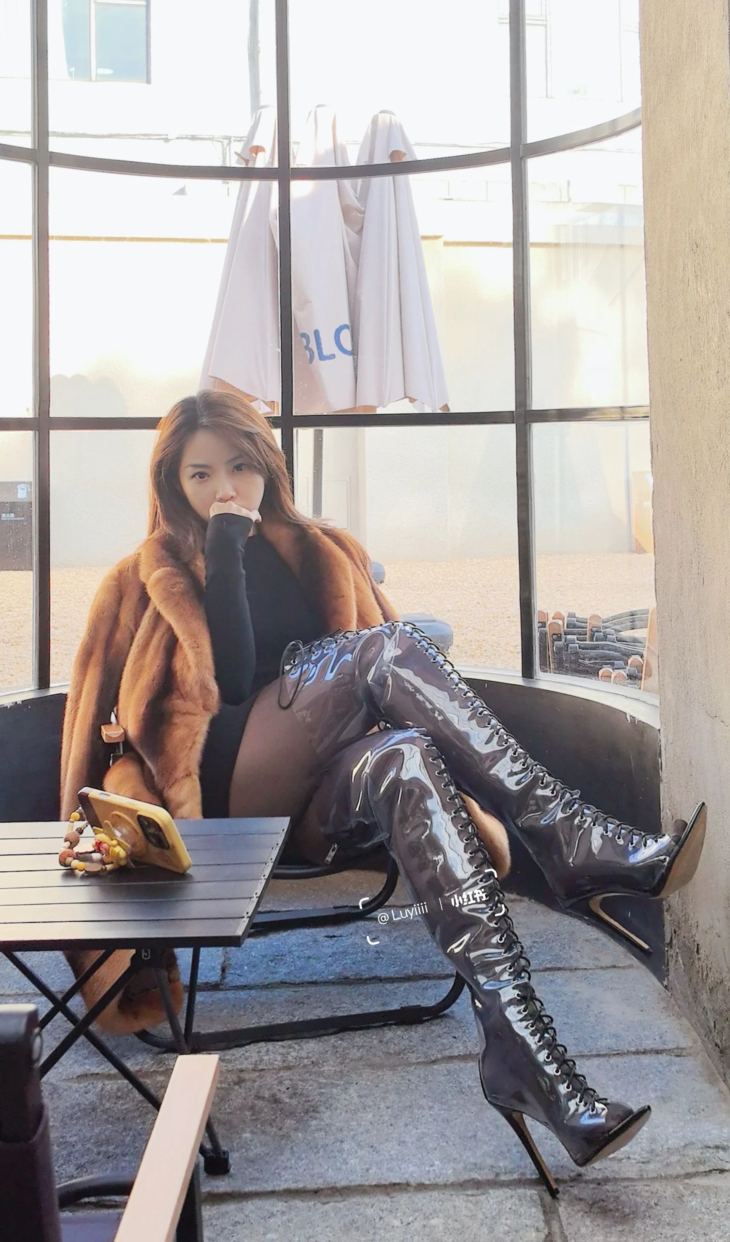 深井黑 林荫大道 剑灰色 尖头 皮革  - VALI鞋履AI设计主图