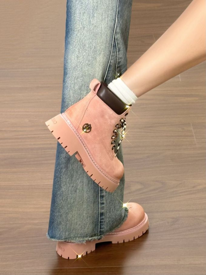 暗黄昏色 土灰珊瑚色 诱人杏色 皮革 