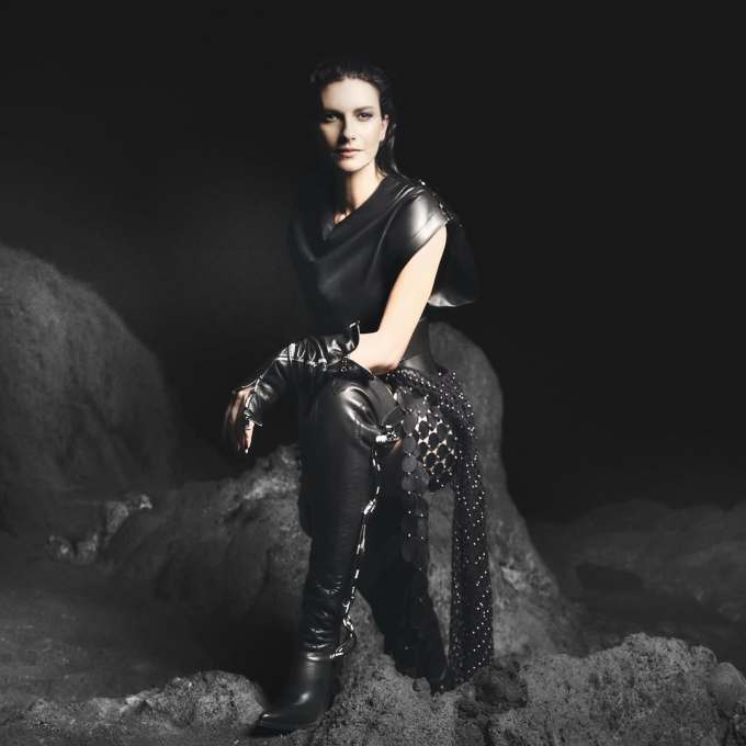 燕尾服 花岗岩灰 火山灰 尖头 弹力绳 皮革 