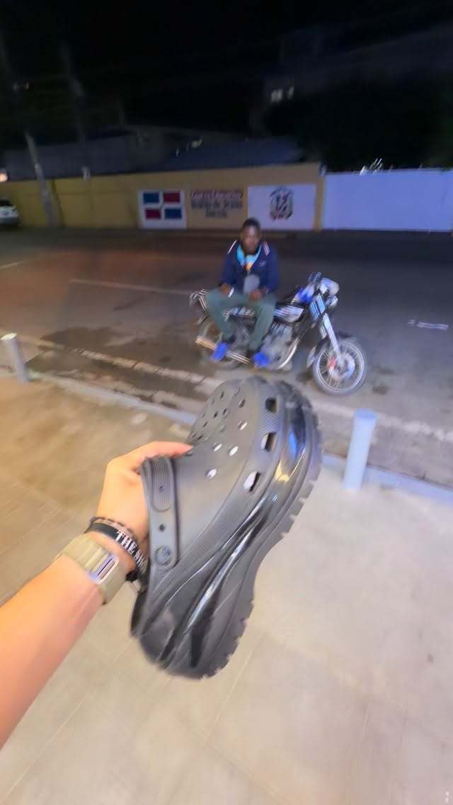 暗水银色 屋顶 剑灰色 无帮 塑料 