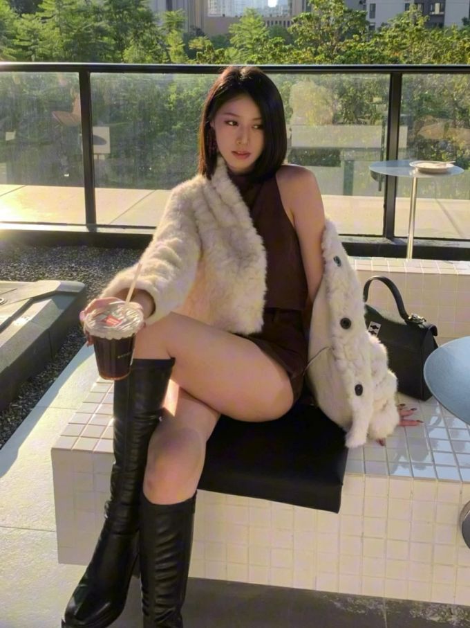 皮草面料 H型 裘毛袖 咖啡褐色 沙漠灰褐色 鼹鼠色 基础扣饰 性感 