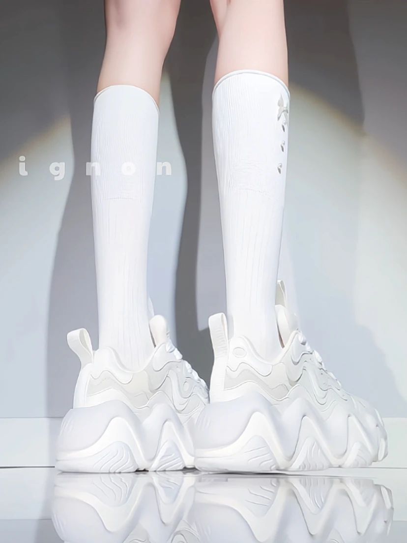 古裙衬 薄云 低帮  - VALI鞋履AI设计主图