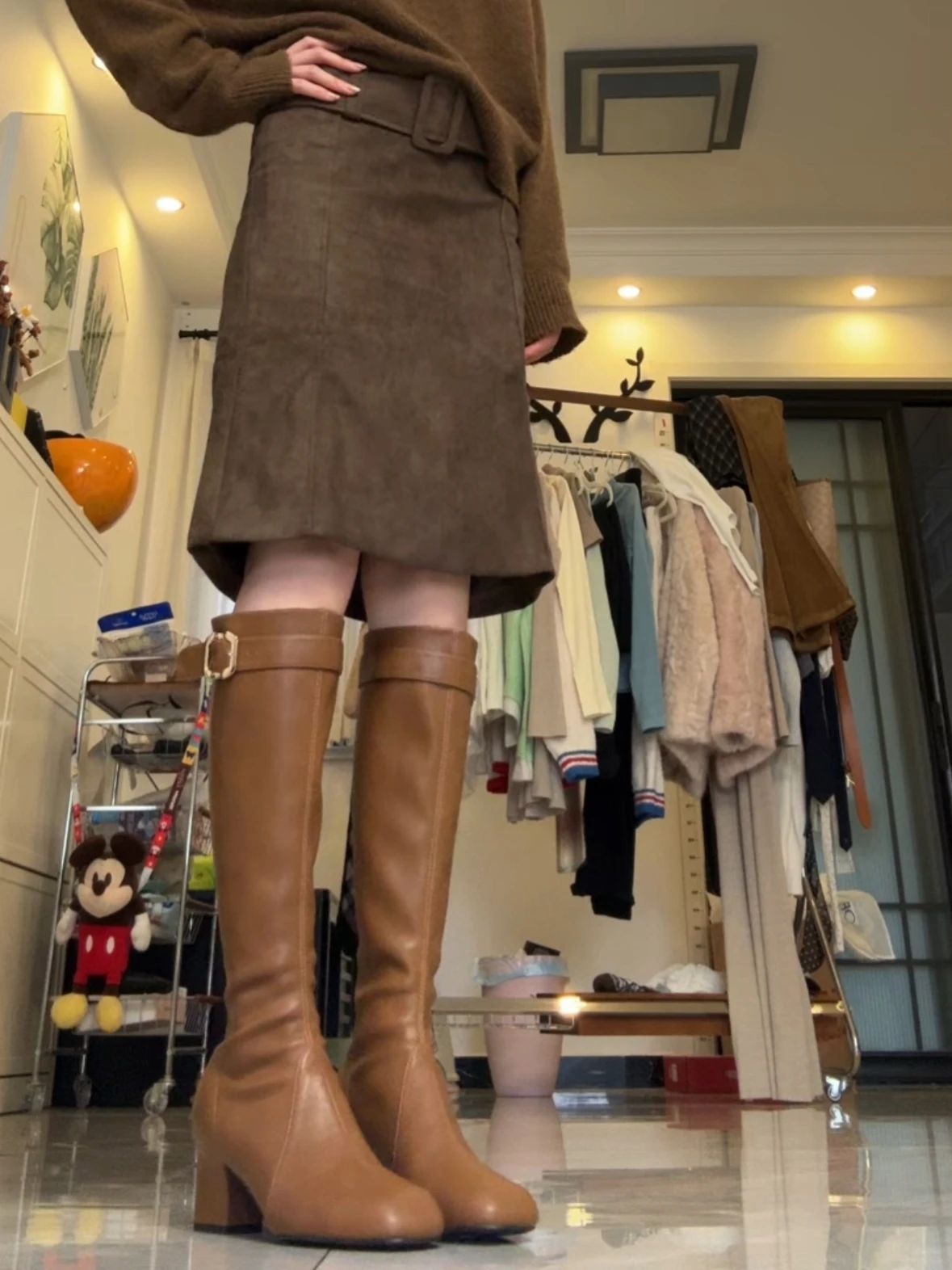 麂皮绒 A型 可可 咖啡褐色 暗土褐色  - VALI鞋履AI设计主图