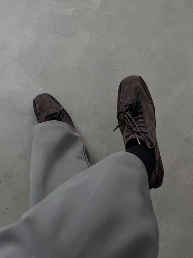 陨石色 庄严 圆头 系带 皮革 