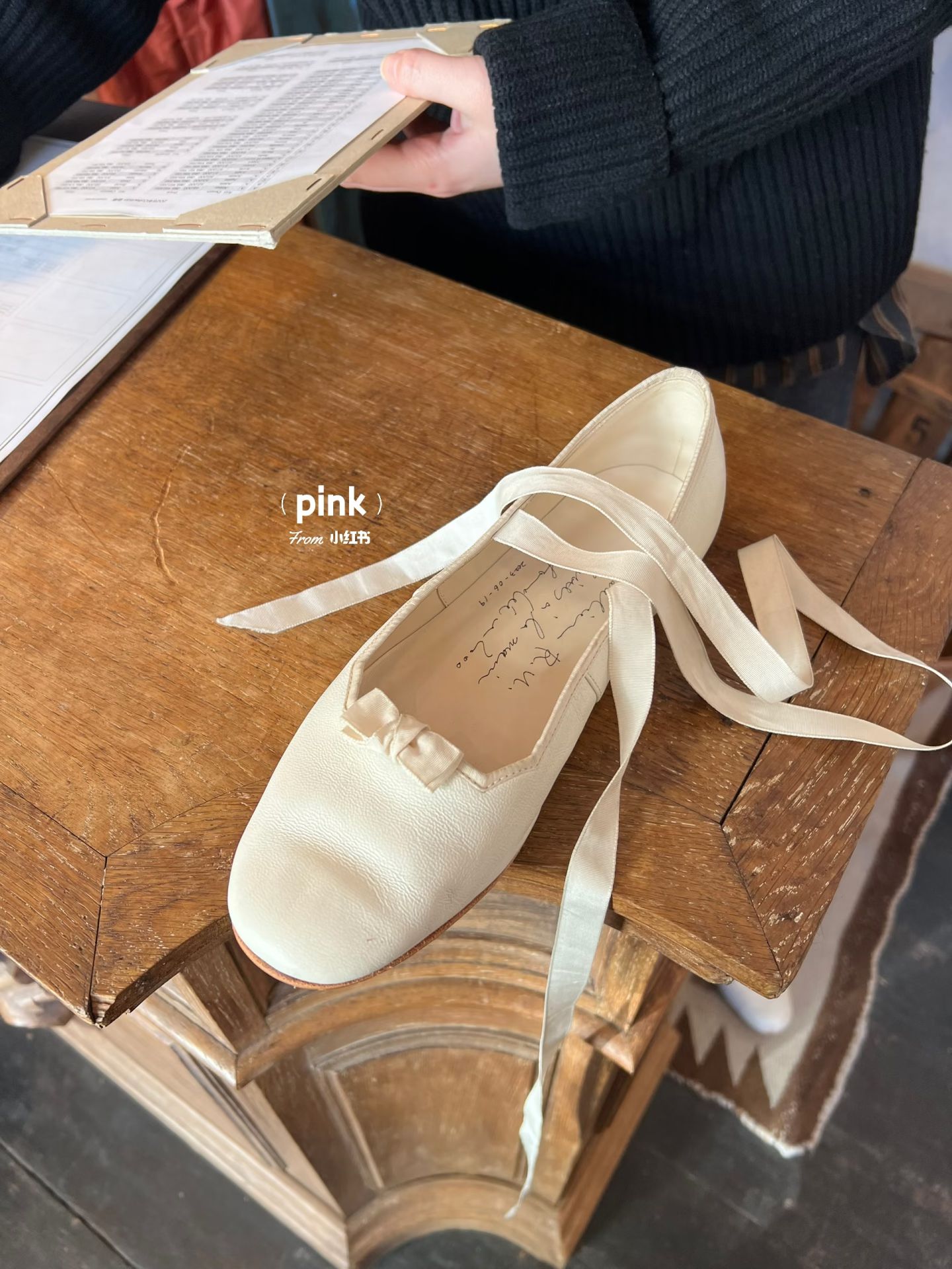 芦笋白 五子雀 兔白 方头 中口鞋 皮革  - VALI鞋履AI设计主图