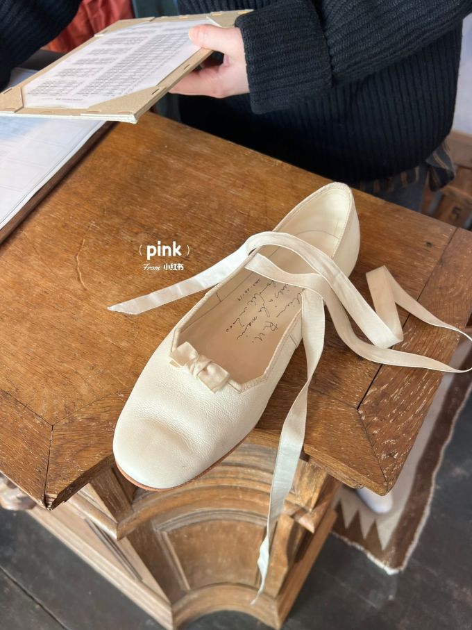 芦笋白 五子雀 兔白 方头 中口鞋 皮革 