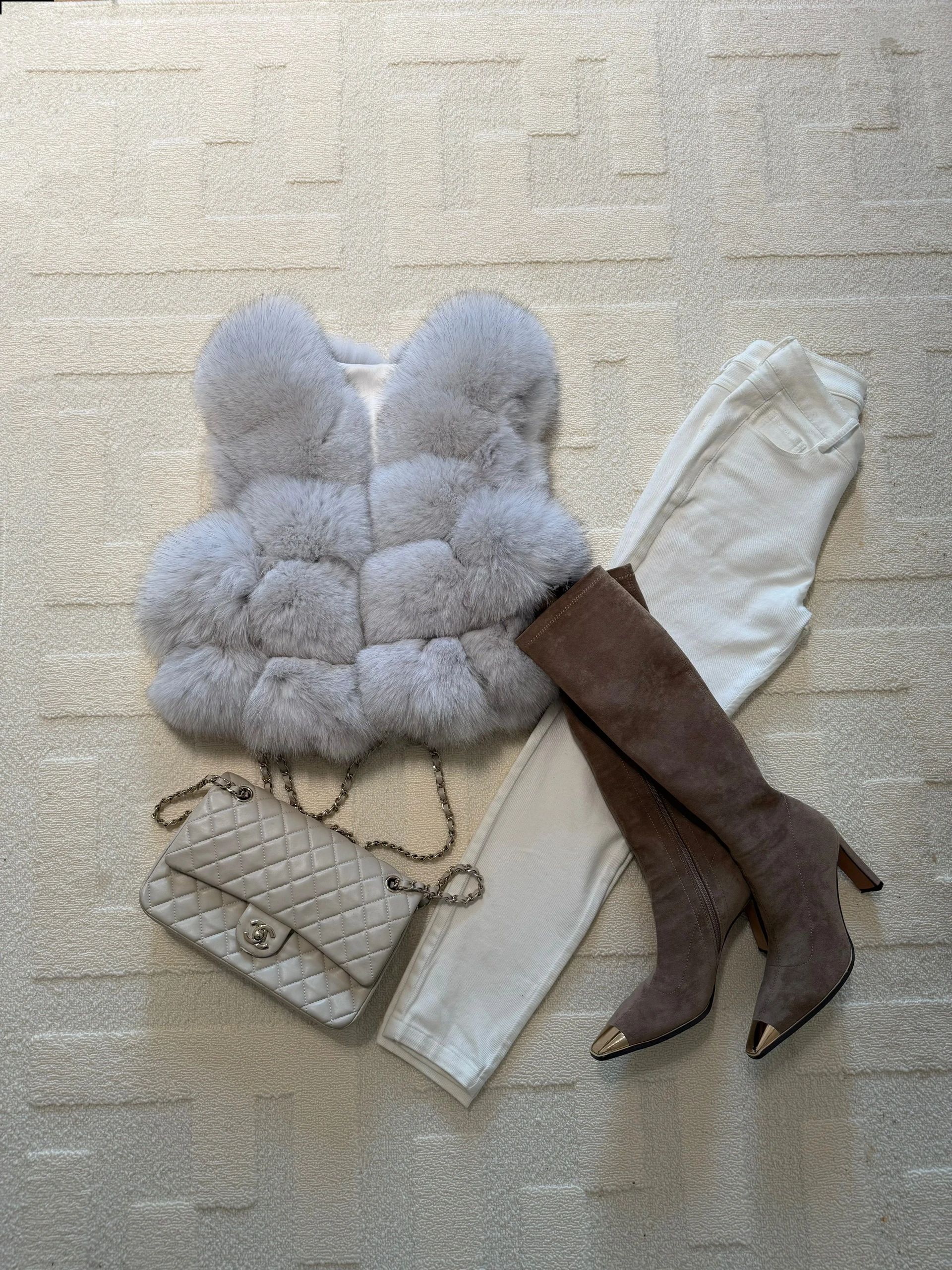 皮草面料 H型 V领 无袖 钛色 雨夹雪色 冰灰色  - VALI鞋履AI设计主图