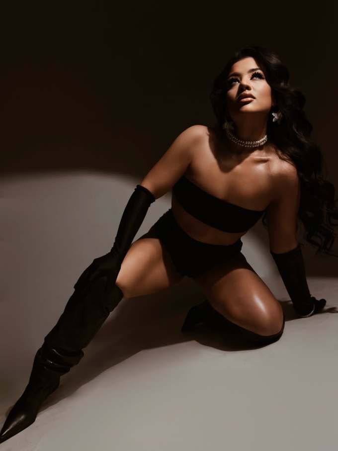 陨石色 咖啡褐色 尖头 皮革 