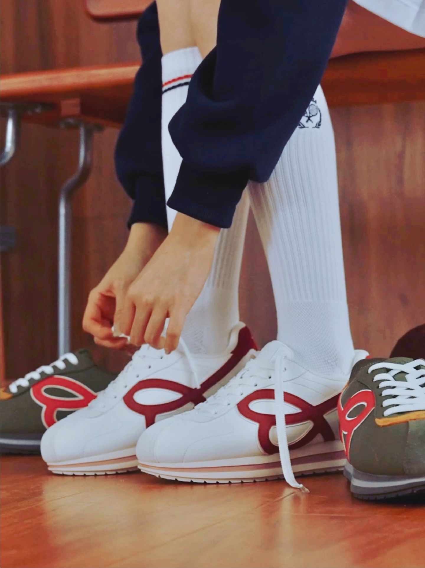 户外蓝 浅灰蓝 珍珠蓝 低帮 系带 皮革  - VALI鞋履AI设计主图