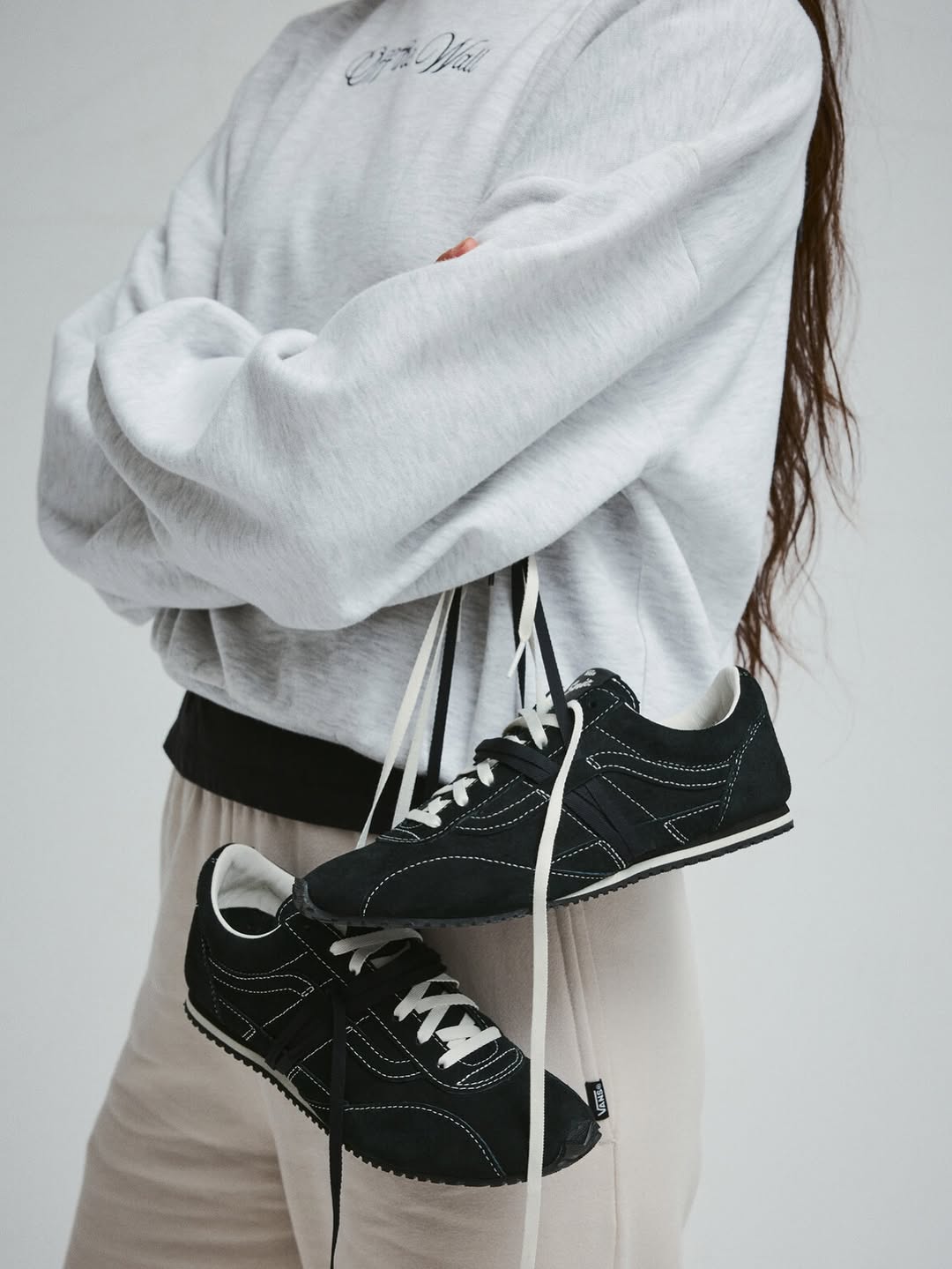 尾气黑 夜雾色 雾号 低帮 系带 皮革  - VALI鞋履AI设计主图