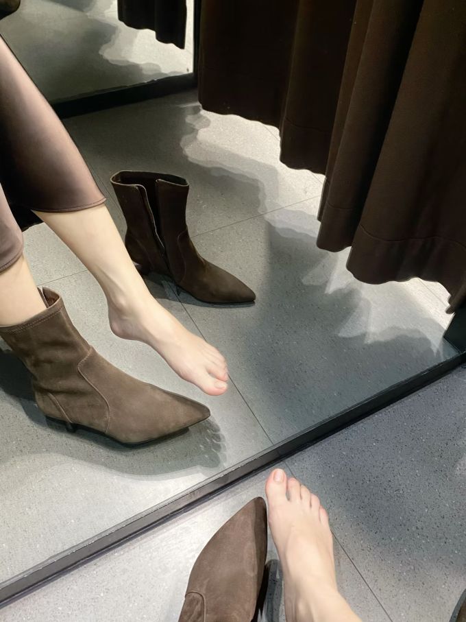 沙漠棕榈色 榉树色 柚木色 尖头 皮革 