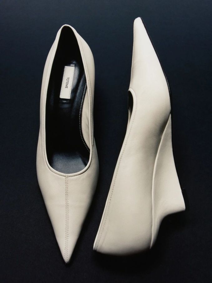 燕麦色 浅阴灰 桦白色 尖头 浅口鞋 皮革 