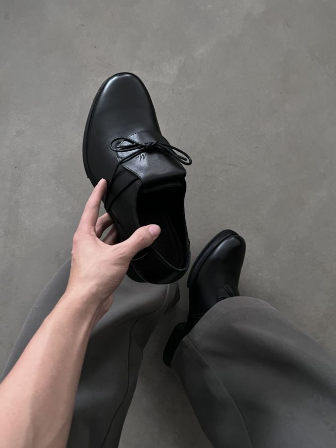 燕尾服 谜团 信风灰 圆头 低帮 深口鞋 皮革 