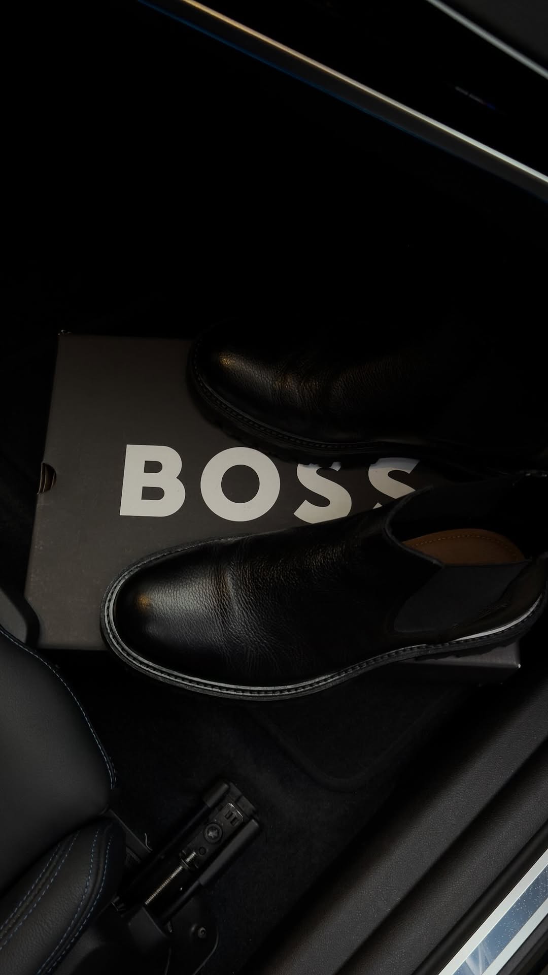 燕尾服 灯黑 圆头 皮革  - VALI鞋履AI设计主图