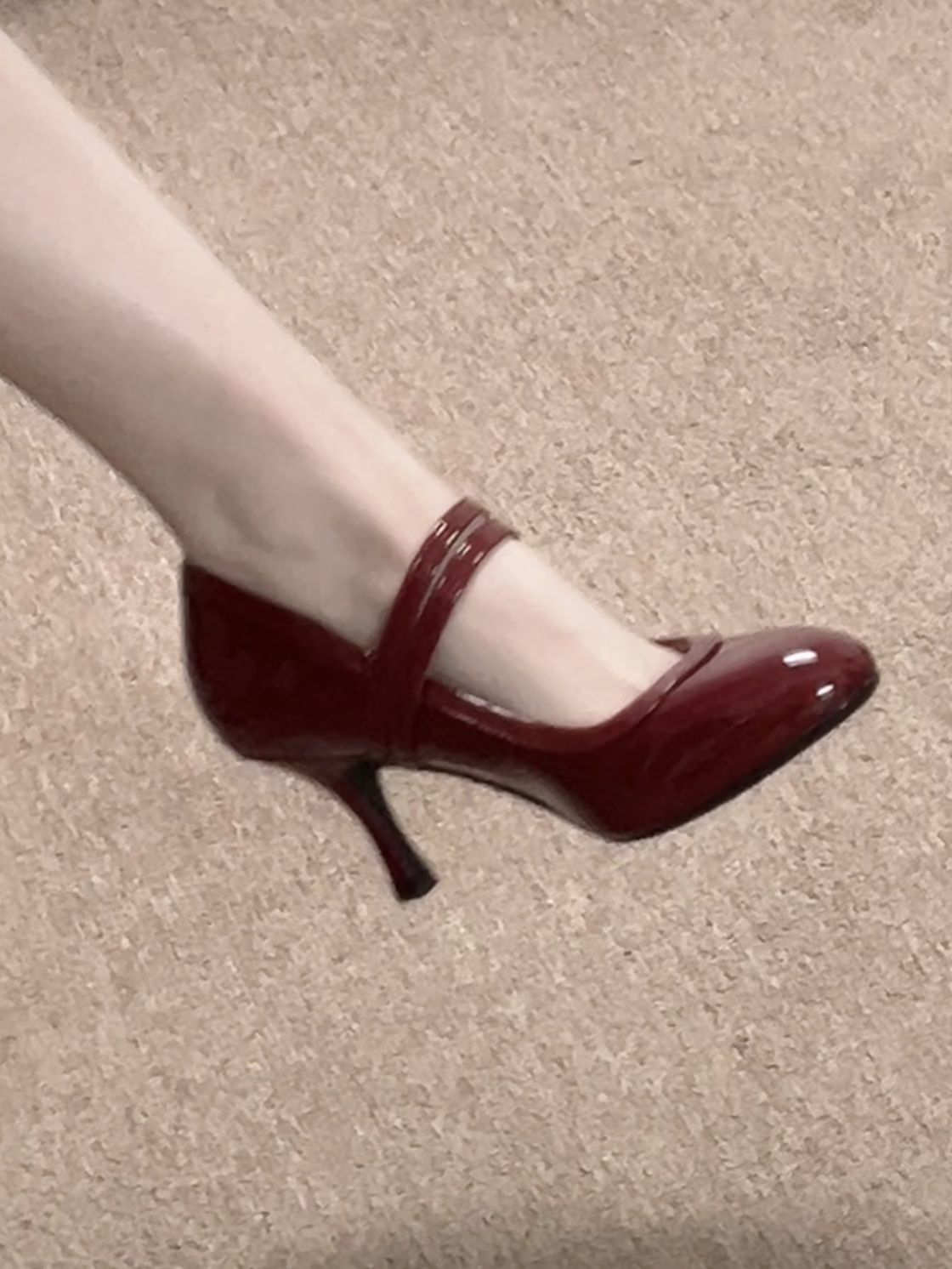 西拉葡萄色 波特酒色 鹿角色 浅口鞋 皮革  - VALI鞋履AI设计主图