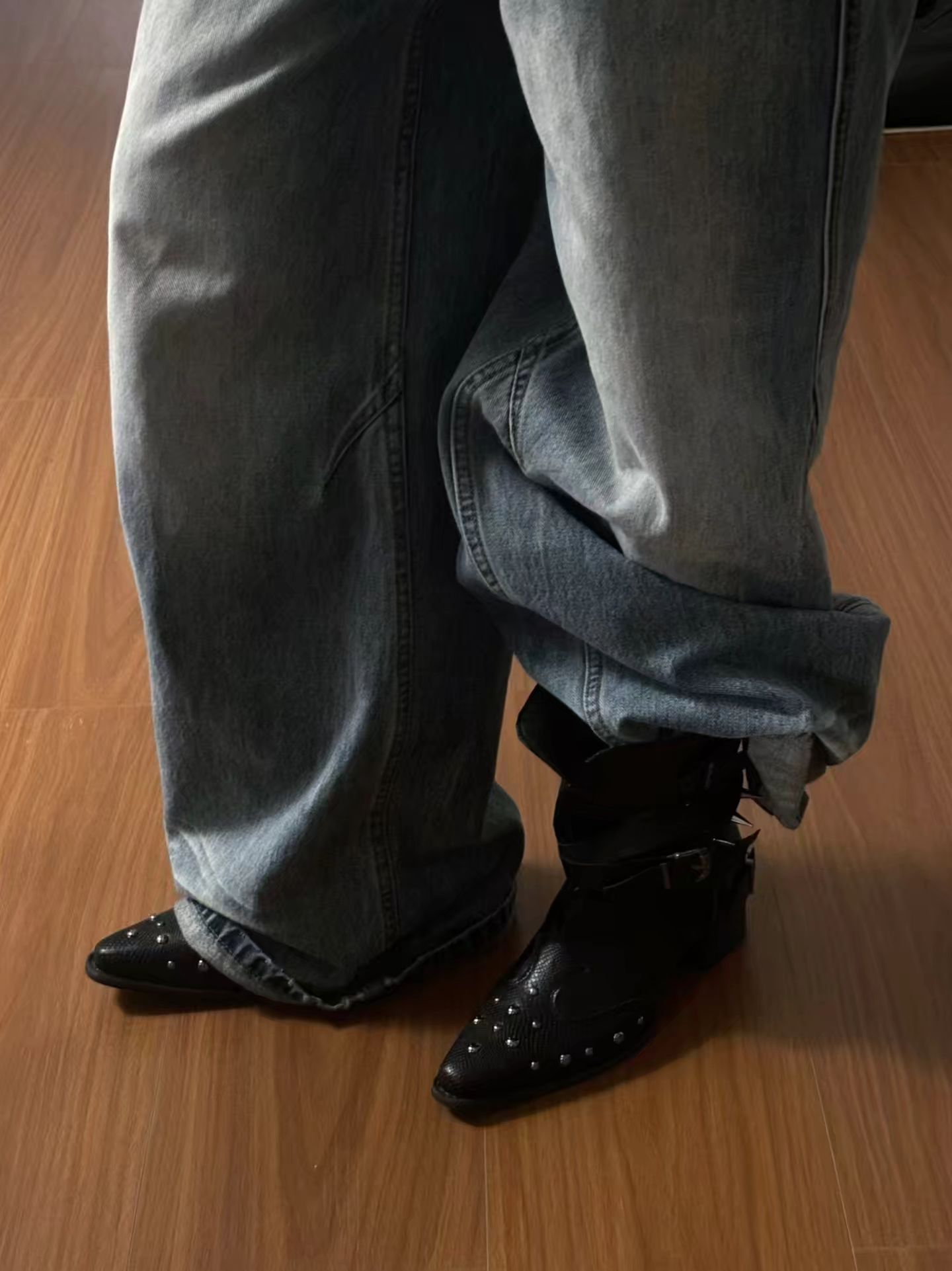 陨石色 尖头 皮革  - VALI鞋履AI设计主图