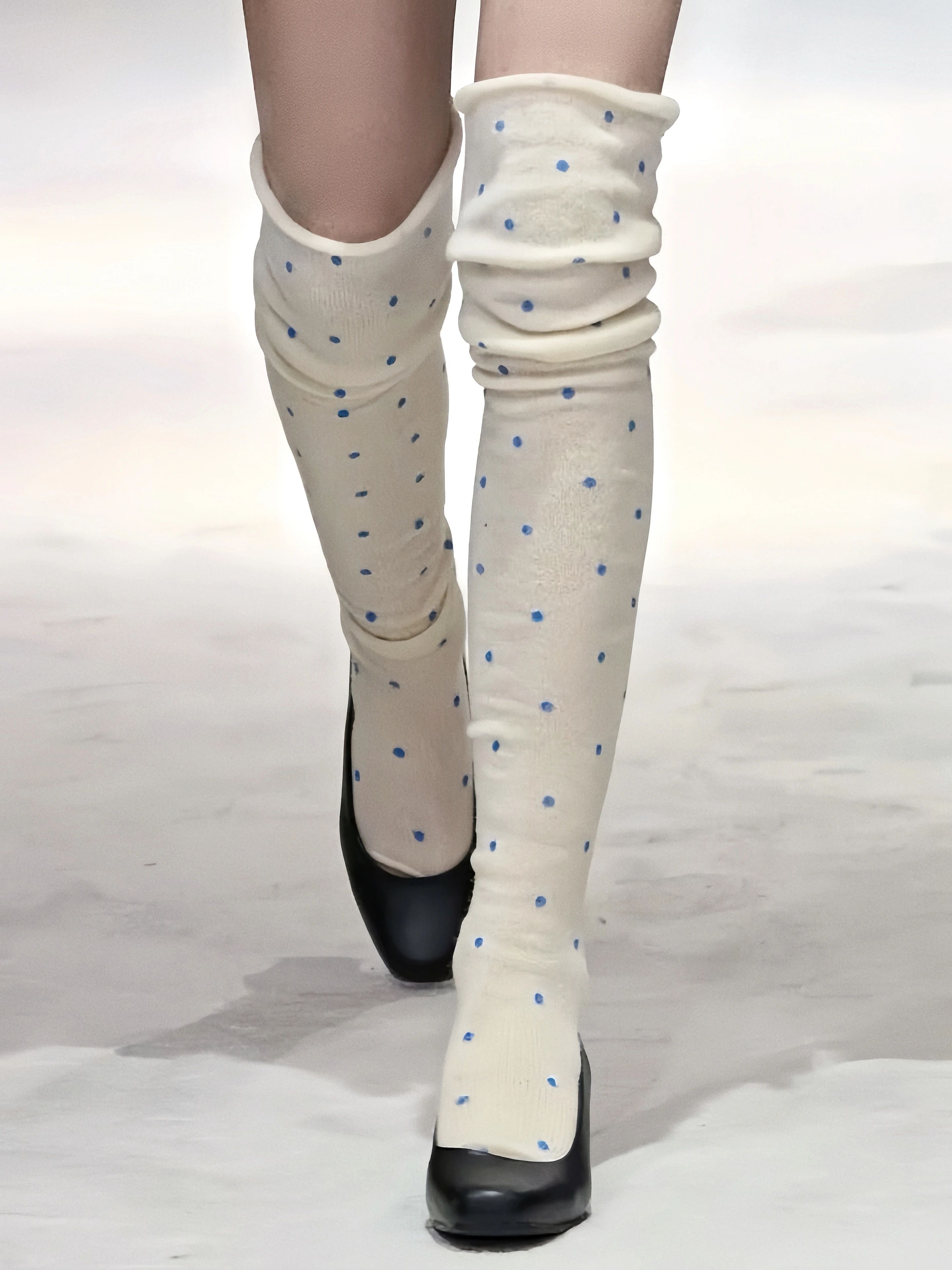 古卷轴 雨色 浮石色 尖头 网纱  - VALI鞋履AI设计主图