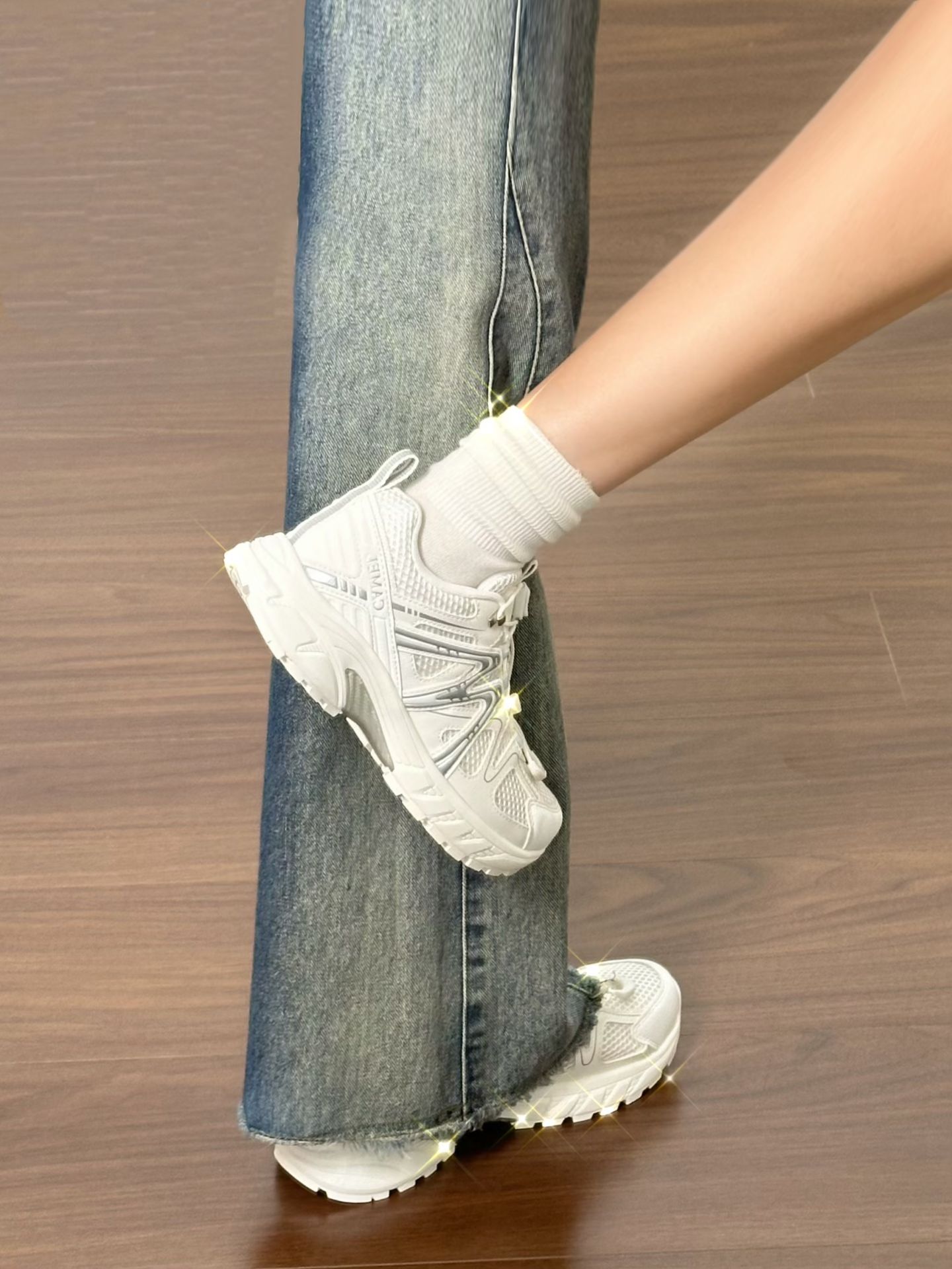 卡布奇诺泡沫 鹭白 冰淇淋色 低帮 系带  - VALI鞋履AI设计主图