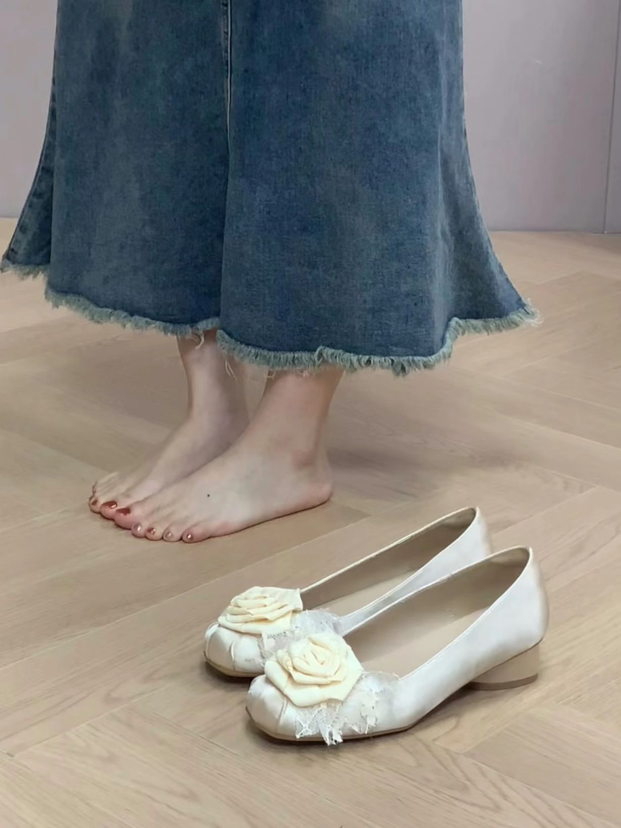 低跟 粗跟 蓝花色 微绿色 夏雨色 低帮 一脚蹬 浅口鞋  - VALI鞋履AI设计主图