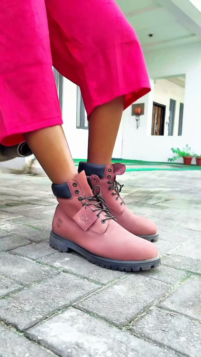 男中音蓝 紫木色 火烈鸟羽 圆头 皮革  - VALI鞋履AI设计主图