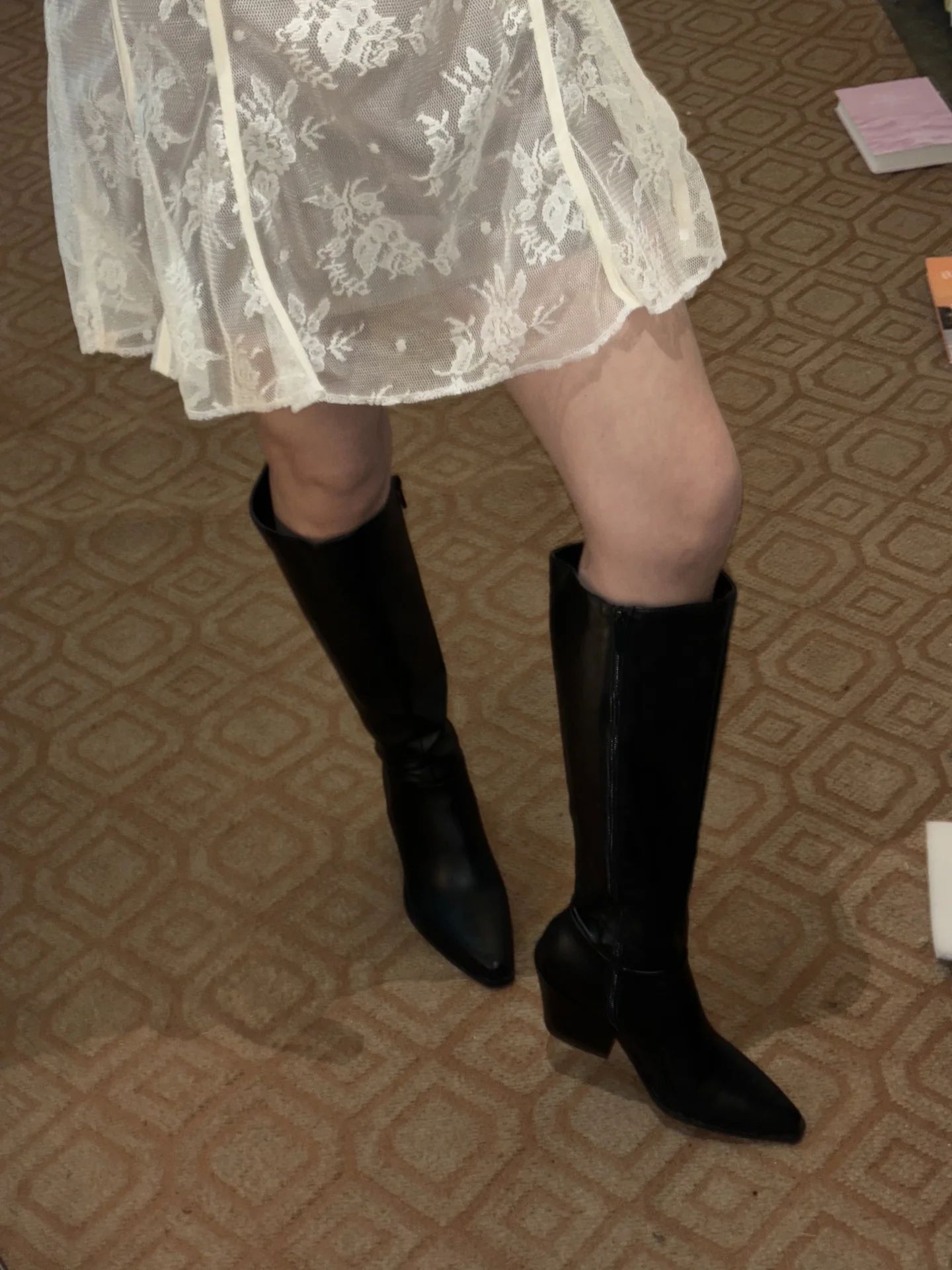 粗跟 燕尾服 咖啡褐色 尖头 皮革  - VALI鞋履AI设计主图