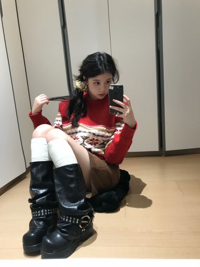 毛纺 圆形领 中长袖 基础袖 局部印染 细针 提花-绞花 番茄干色 钟乳石 庞培红 