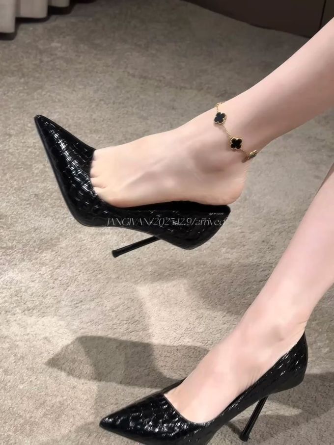 高跟 细跟 燕尾服 土耳其咖啡色 不可穿透 尖头 低帮 一脚蹬 浅口鞋 皮革 