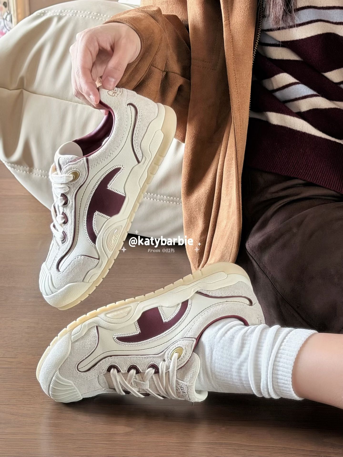 柳灰 银白 月光灰 低帮 皮革  - VALI鞋履AI设计主图