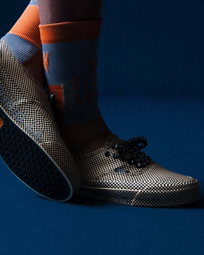 燕尾服 棕灰色 塔灰色 低帮 系带 