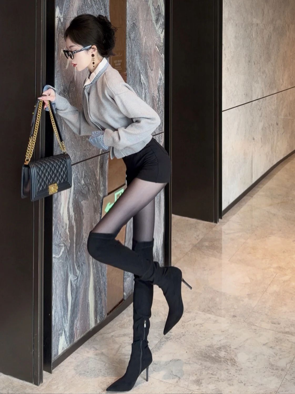 蓝黑色 尖头 皮革  - VALI鞋履AI设计主图