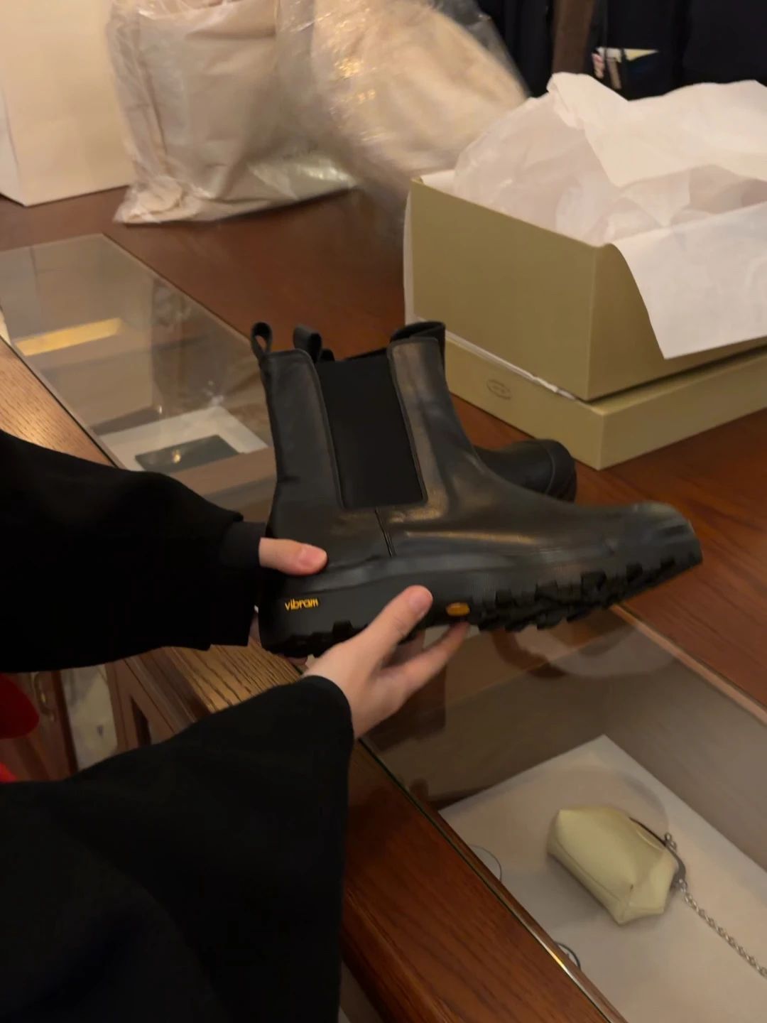 深洞 咖啡褐色 暗土褐色 松紧带 皮革  - VALI鞋履AI设计主图