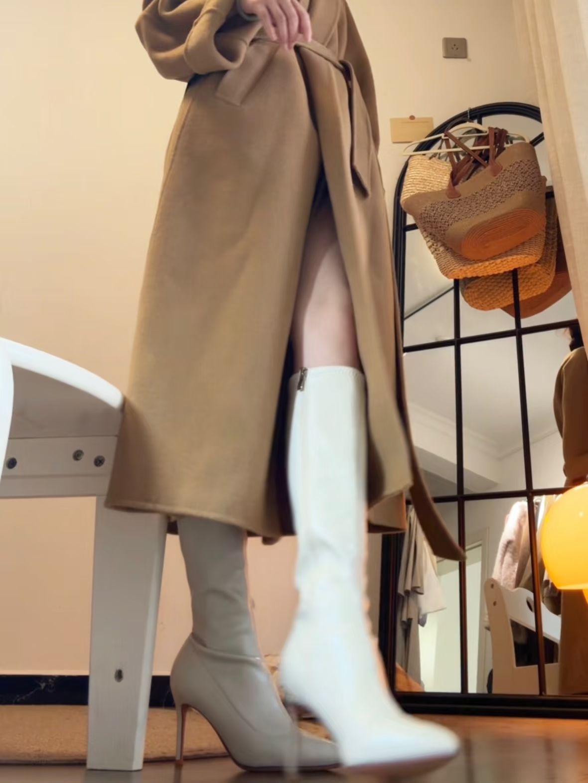 半透明 蓝花色 冰冻色 尖头 皮革 拉链  - VALI鞋履AI设计主图